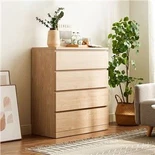 O'rta asrning zamonaviy yog'och shkafi